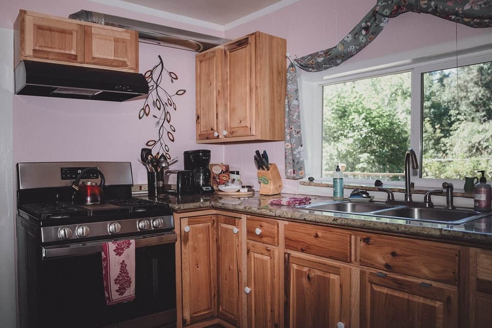 Everything you need for a home-cooked meal.  Byo your own ingredients or stop by the nearby Azalea M