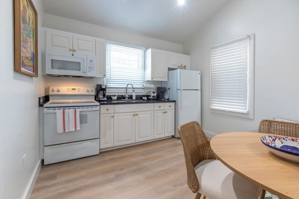 Fully Stocked Kitchen; Drip and Keurig Coffee; Blender, Toaster, Microwave, Frig