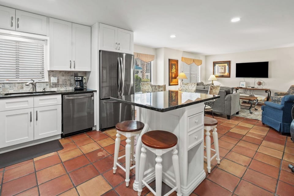 Condo, Multiple Beds, Pool Access, Ocean View (Sea Cloisters 101F) | Interior