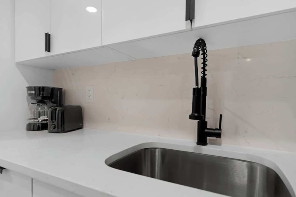 Fully equipped second kitchen with all you need