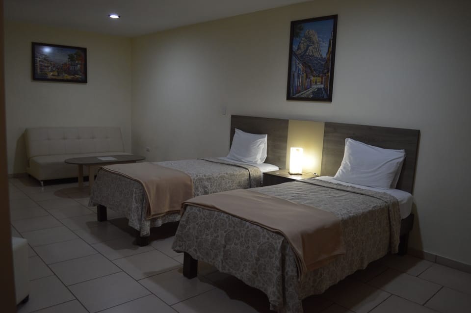 Classic Twin Room | Bed sheets