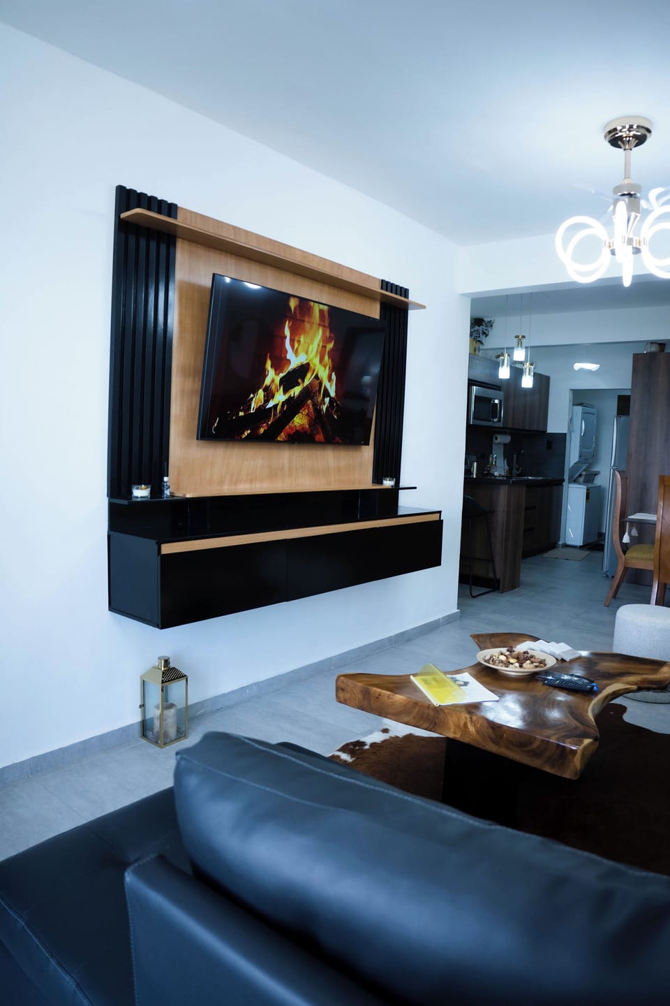 Apartment, Balcony | Living area | 50-inch Smart TV with digital channels, Netflix, streaming services