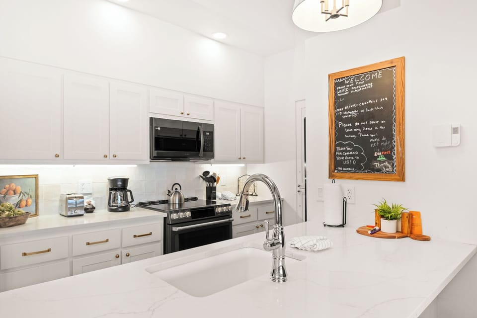 Condo (3 Bedrooms) | Property amenity
