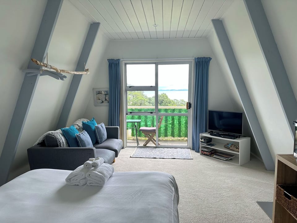 Aroha A-Frames Coromandel (2)