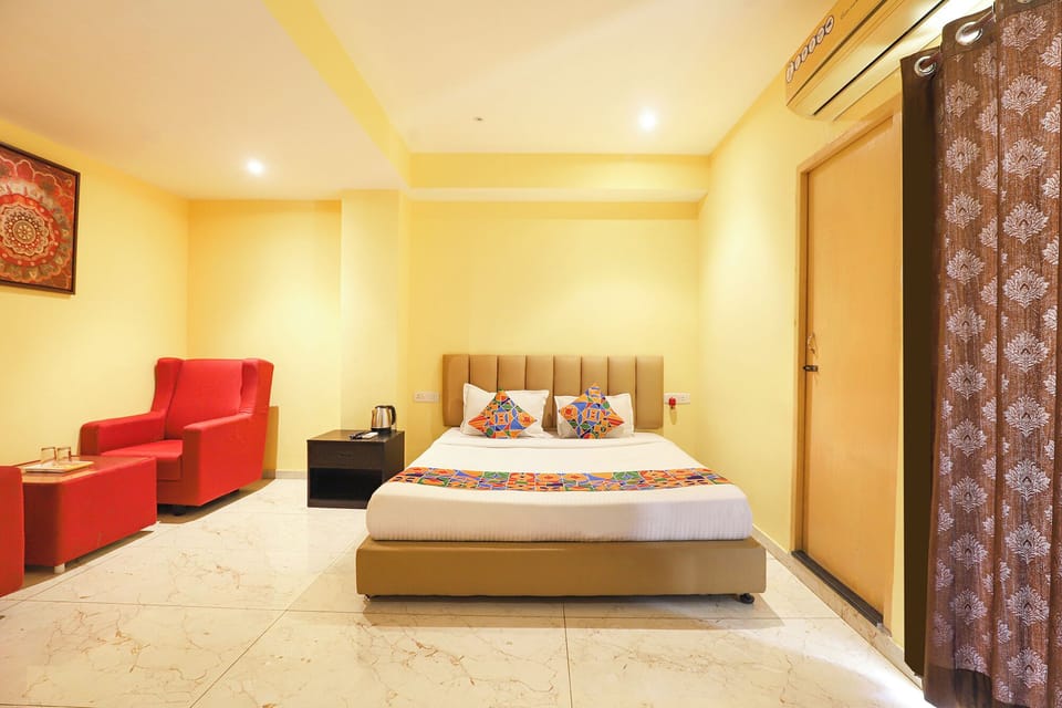 Premium Room | Egyptian cotton sheets, premium bedding, in-room safe, free WiFi