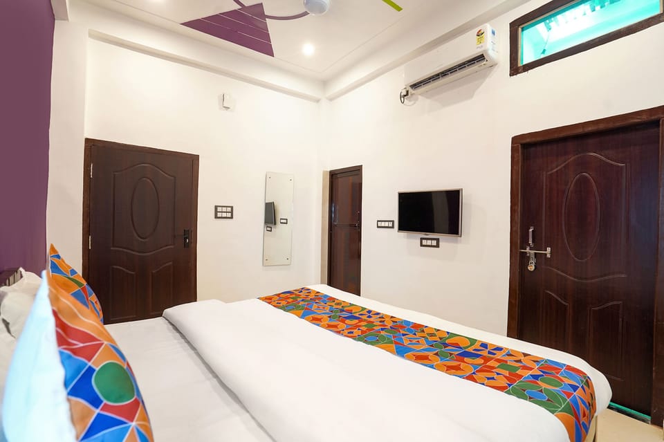 Deluxe Room | Egyptian cotton sheets, premium bedding, in-room safe, free WiFi