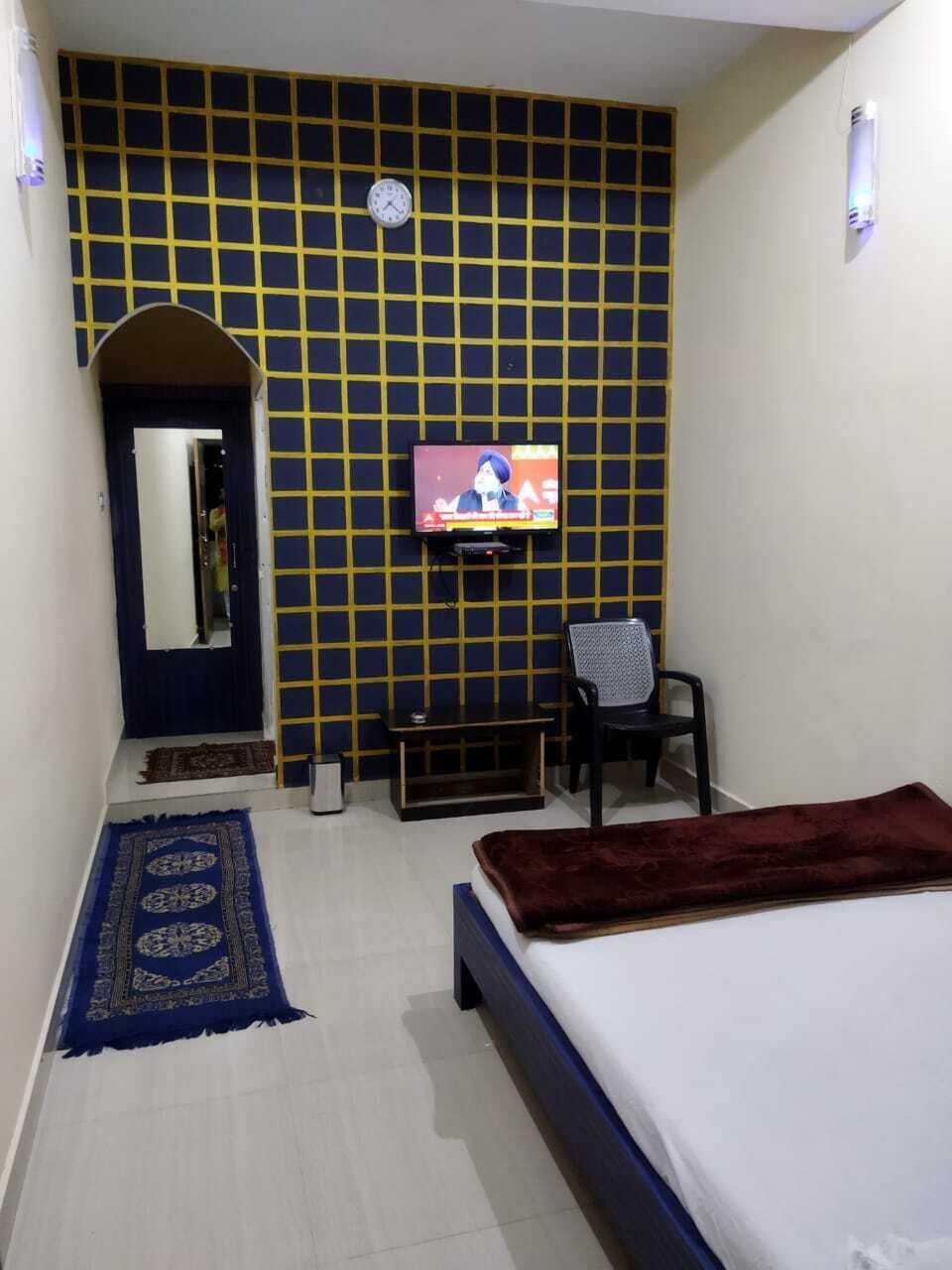 Deluxe Room, Air conditioning | Rollaway beds (surcharge), WiFi (free), bed sheets