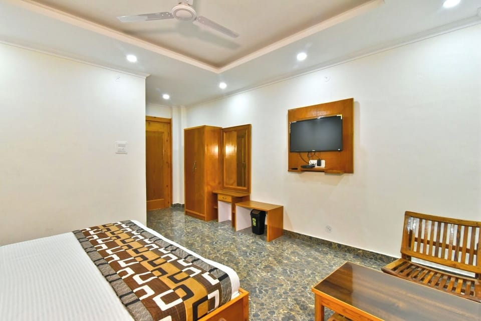 Deluxe Double Room | Free WiFi