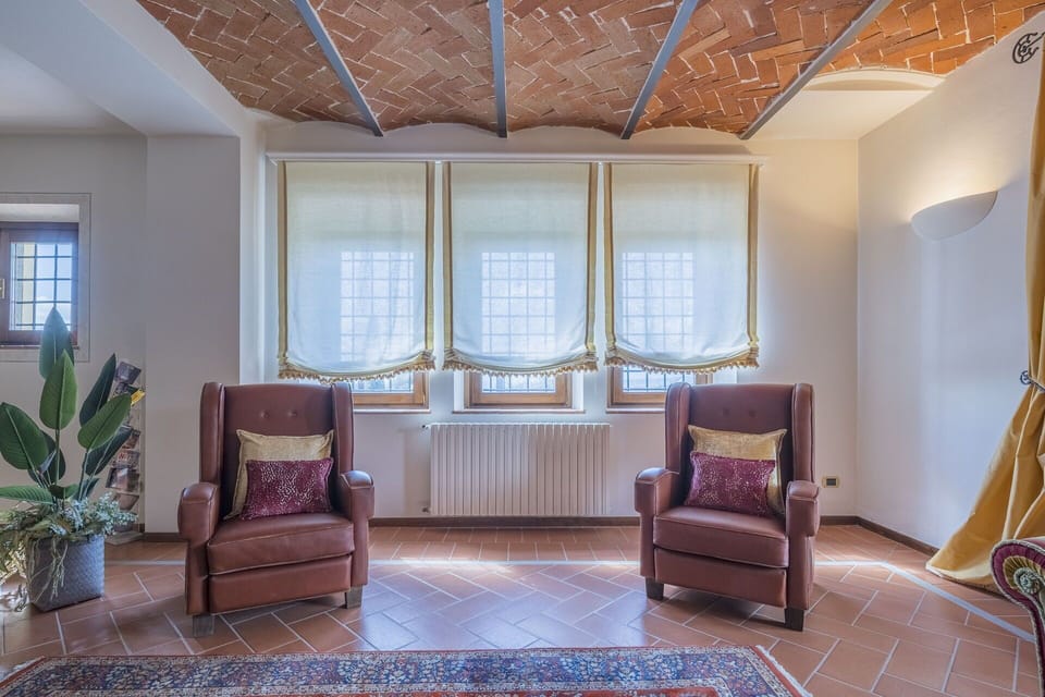 Autumn, Living Room, Spring, Summer