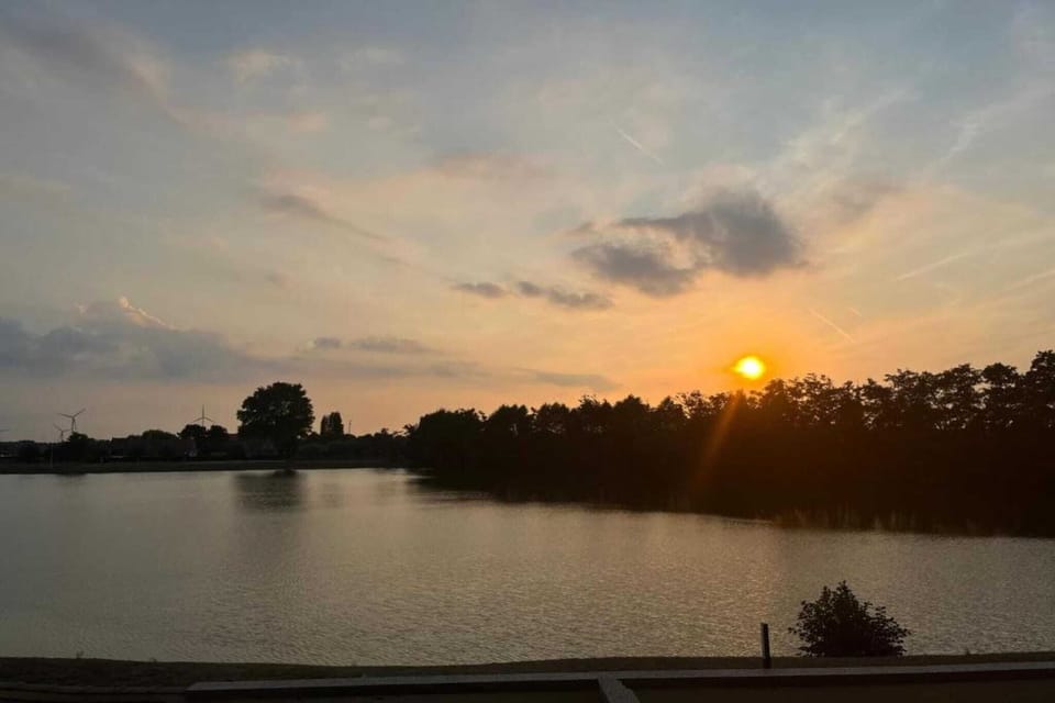 Region [summer] (>5 km)