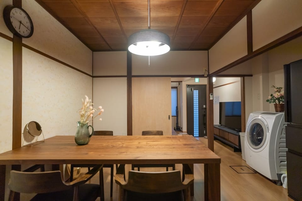Classic House, Balcony | Living area | 50-inch TV with satellite channels