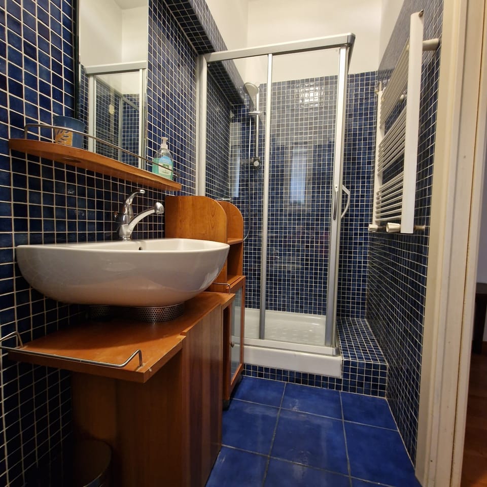 Apartment | Bathroom