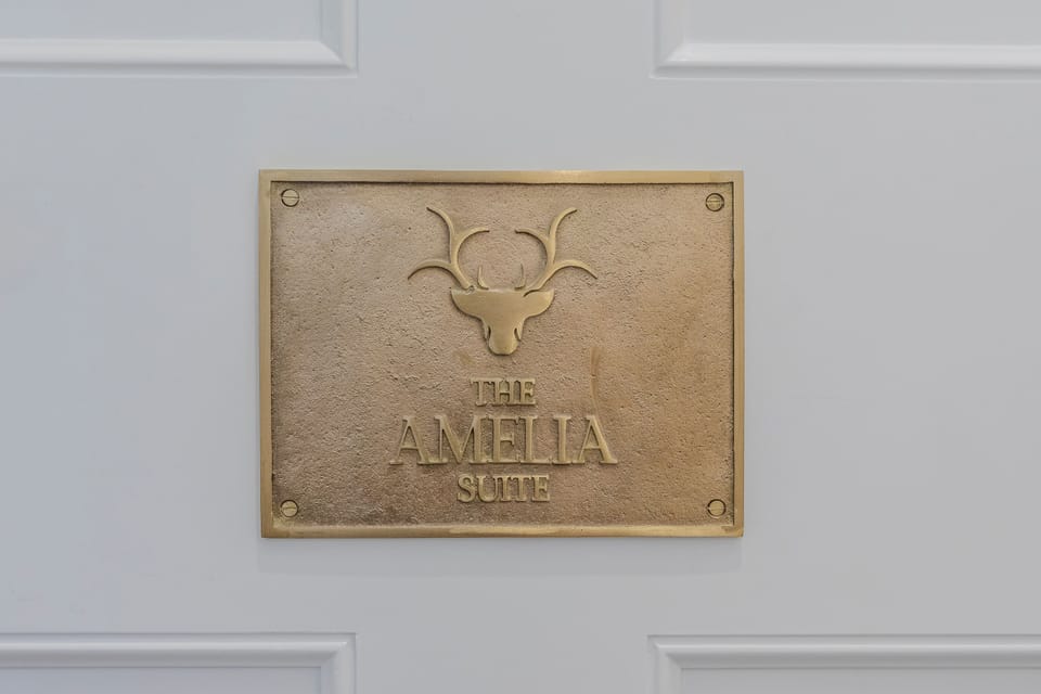 Luxury Double Room, 1 Double Bed | Premium bedding, minibar, in-room safe, blackout drapes