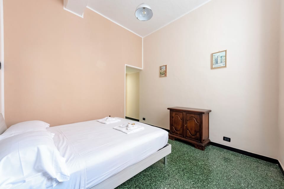 Apartment, 2 Bedrooms | 2 bedrooms, iron/ironing board, bed sheets