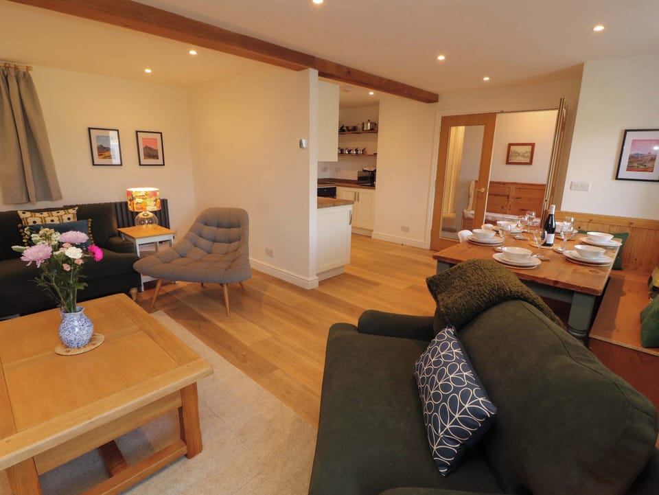 Cottage | Living area | Fireplace