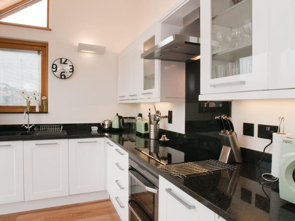 Dishwasher, cookware/dishes/utensils