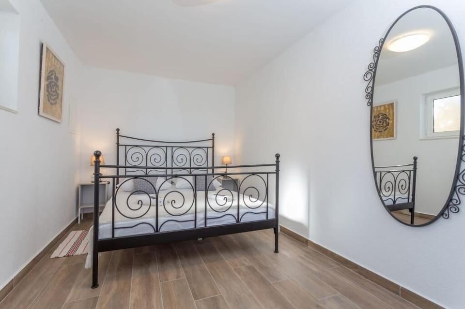 Apartment, Patio, Garden View | 1 bedroom, free WiFi