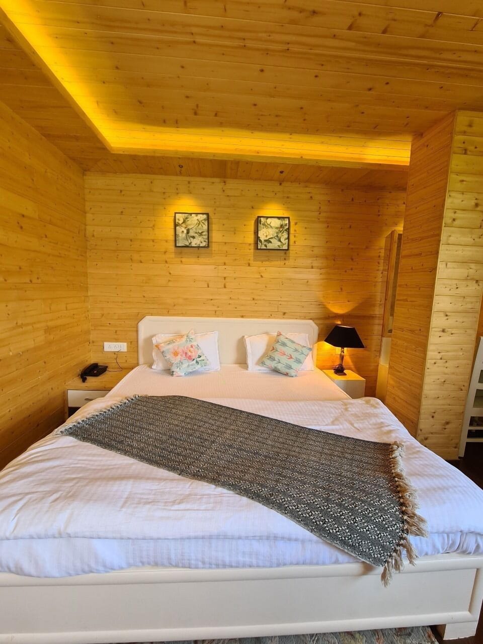 Deluxe Room | Free WiFi
