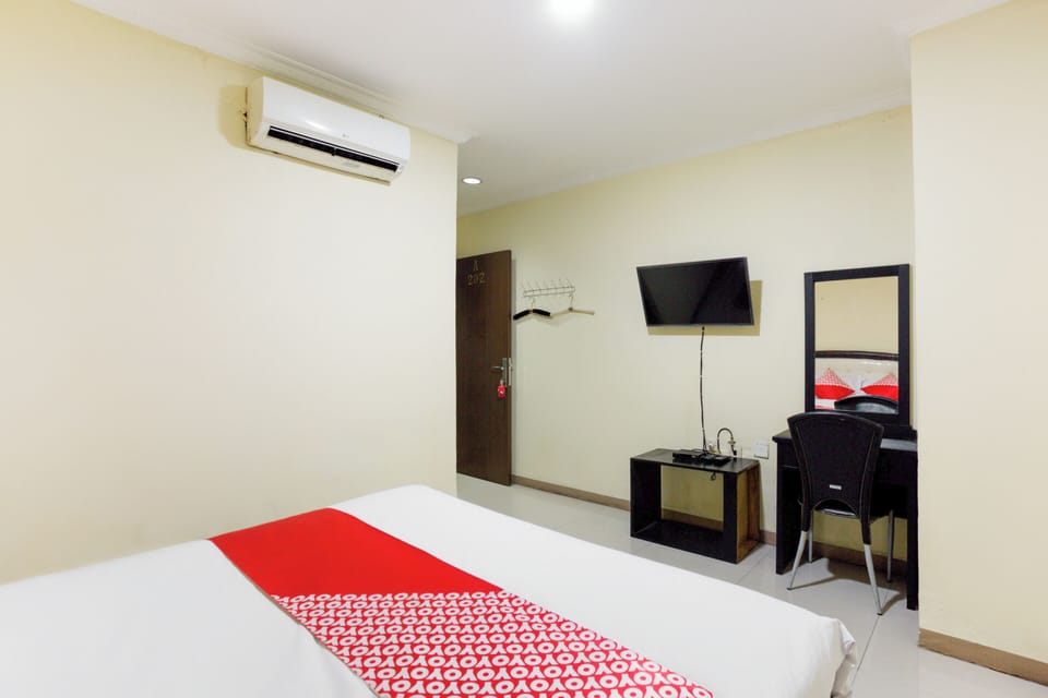 Standard Double Room | Free WiFi, bed sheets