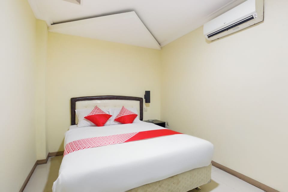 Standard Double Room | Free WiFi, bed sheets