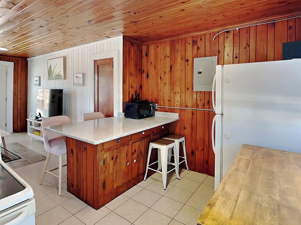 Full Size Kitchen
