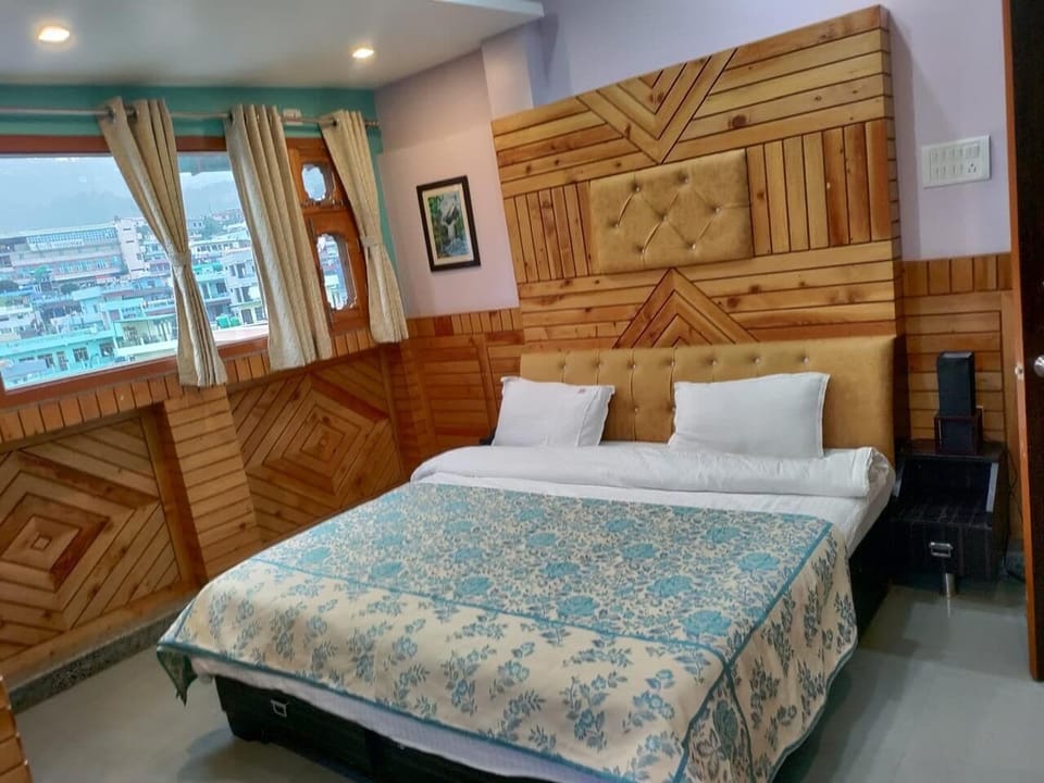 Deluxe Room | Free WiFi