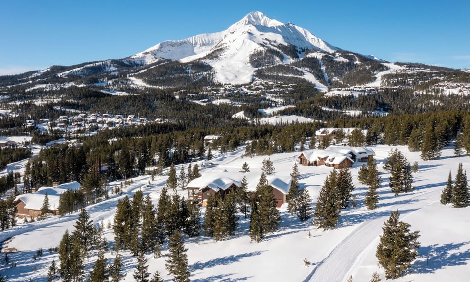 Outside view of Silver Aspen