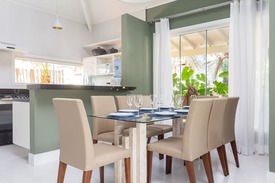 Deluxe Villa | Dining