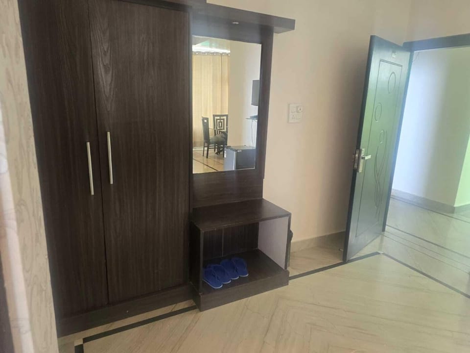 Executive Suite, Mountain View | Living area
