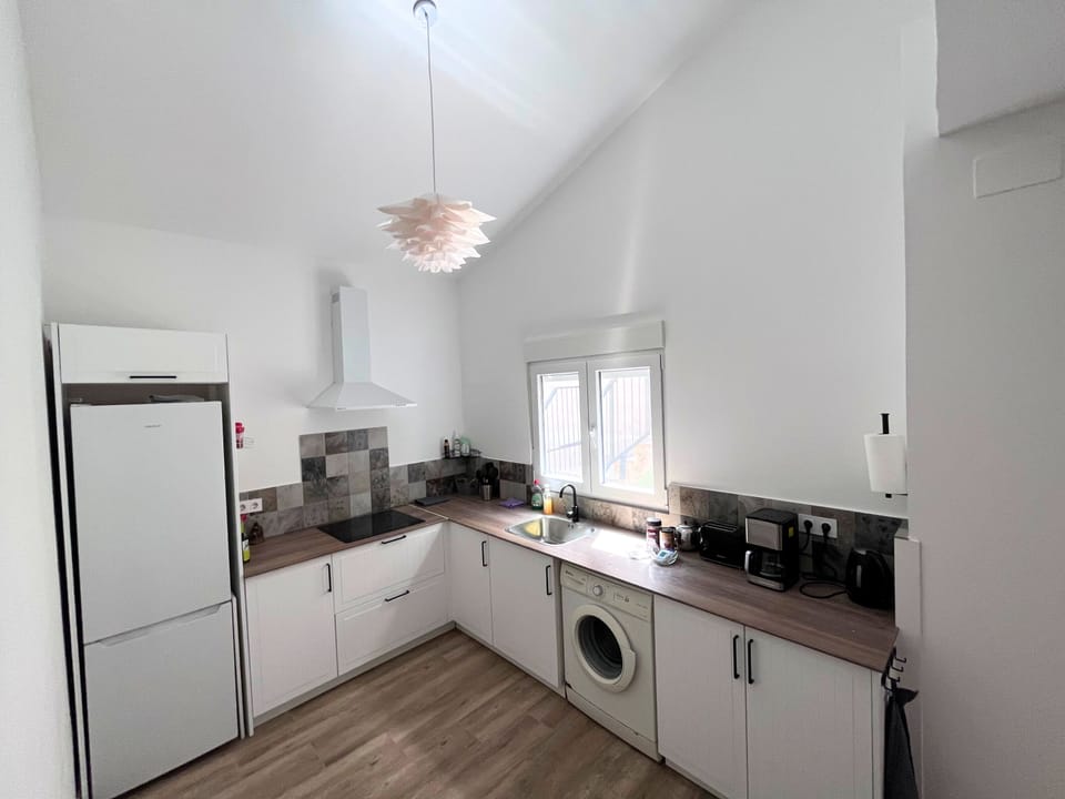 Apartment, 2 Bedrooms, Smoking, Balcony | Interior