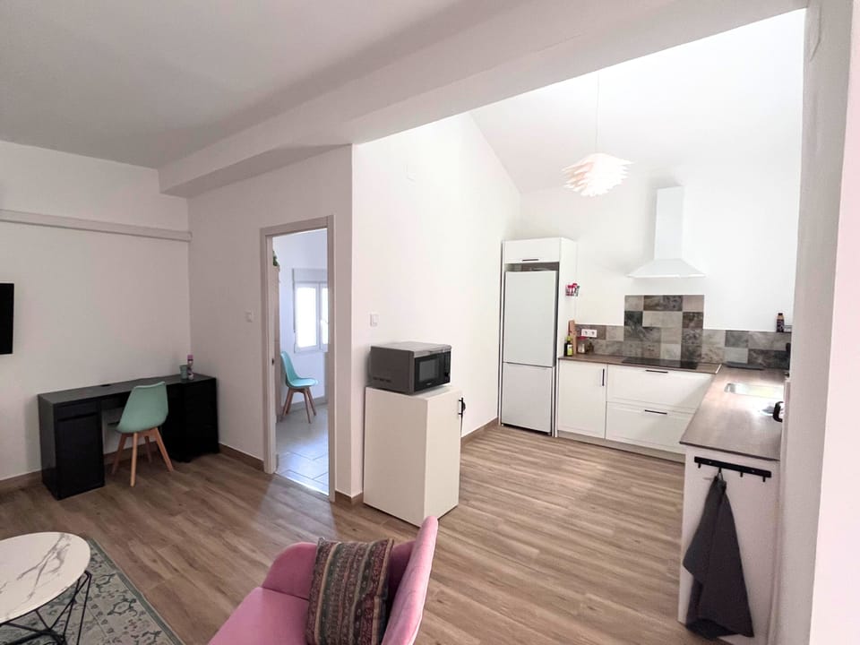 Apartment, 2 Bedrooms, Smoking, Balcony | Interior