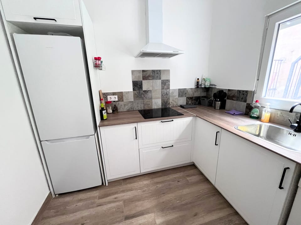 Apartment, 2 Bedrooms, Smoking, Balcony | Interior