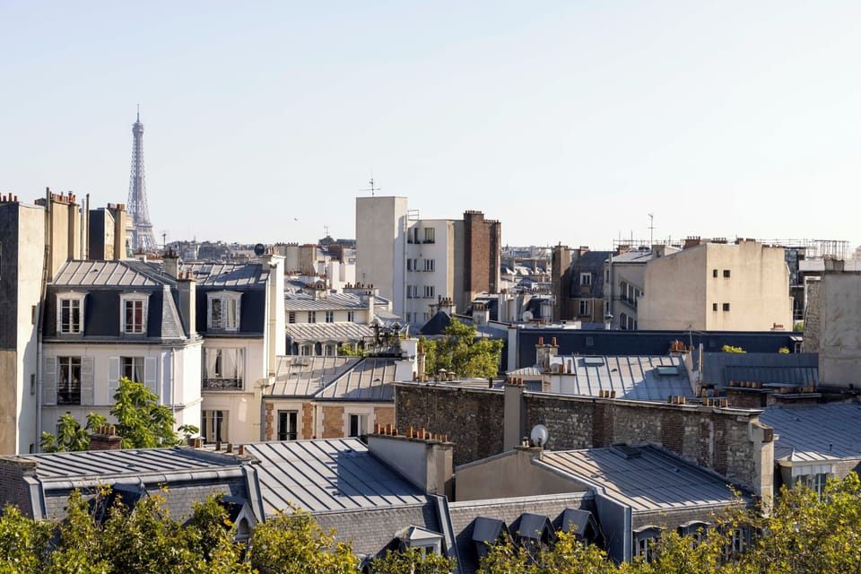 Prestige Room View Eiffel Tower | Premium bedding, in-room safe, individually decorated, desk