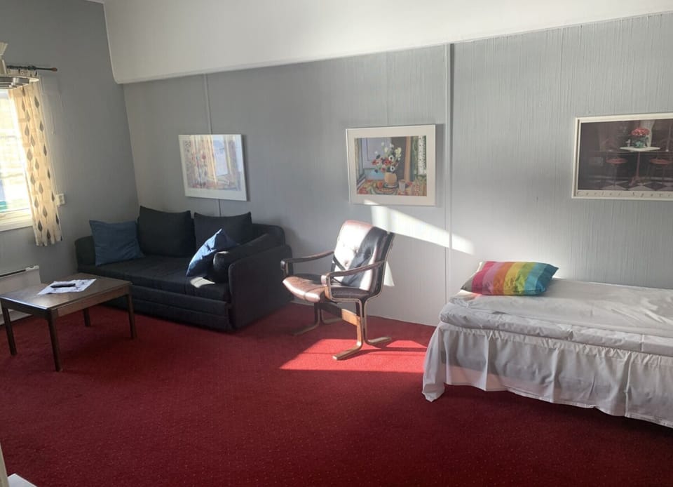 Family Quadruple Room, Lake View | Desk, laptop workspace, free WiFi, bed sheets