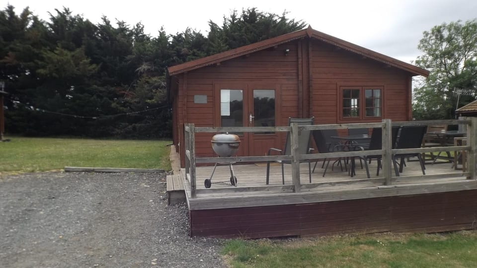 Cabin | Outdoor dining