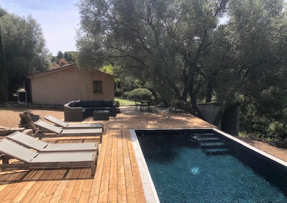 Exterieur piscine Funtana 2