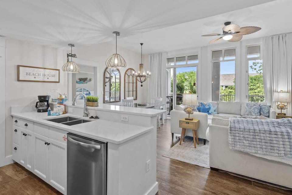 Condo, Multiple Beds (Market Street Inn 545/547- Just Add W) | Interior