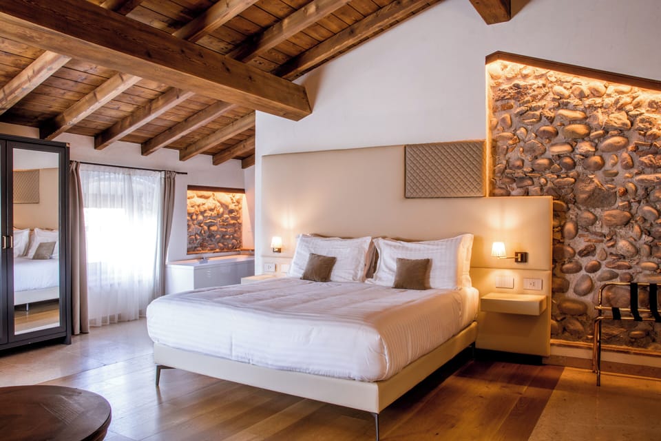 Junior Suite, River View | In-room safe, free WiFi