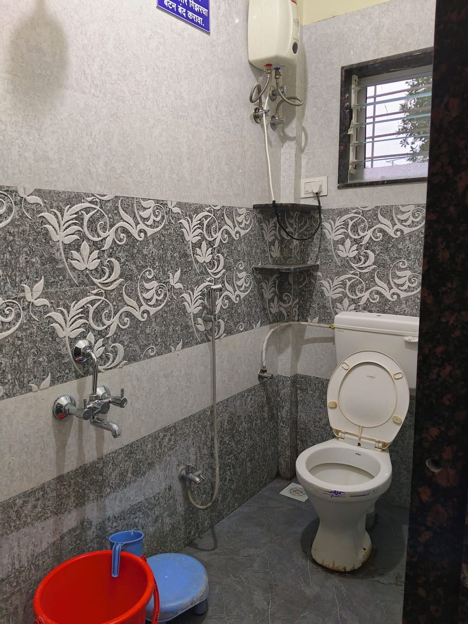 Shower, towels, soap, shampoo