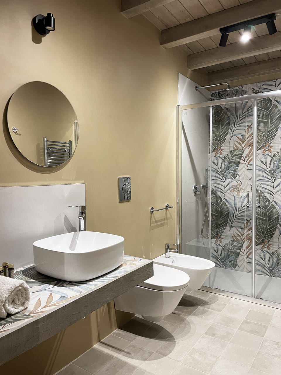 Comfort Room, Pool View | Bathroom | Shower, hair dryer, bidet, towels