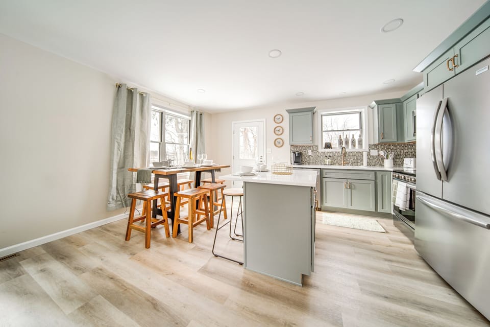 Kitchen & Dining Area | Upper Level