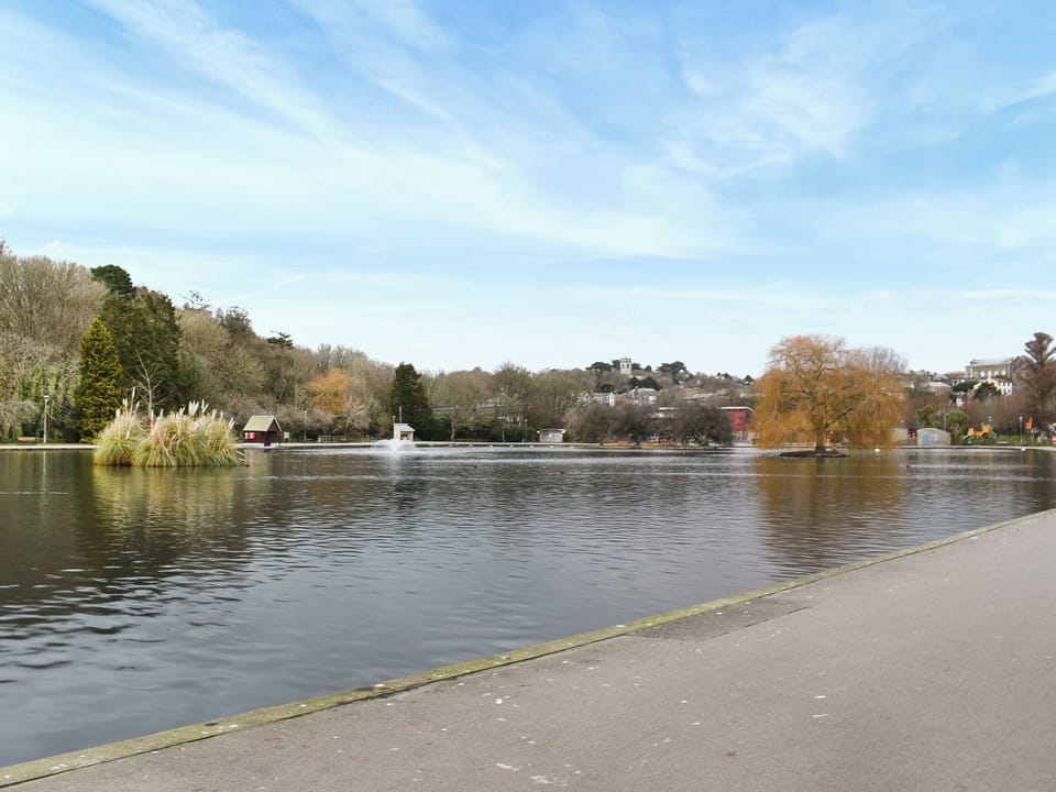 Surrounding area | Issys Cottage, Helston