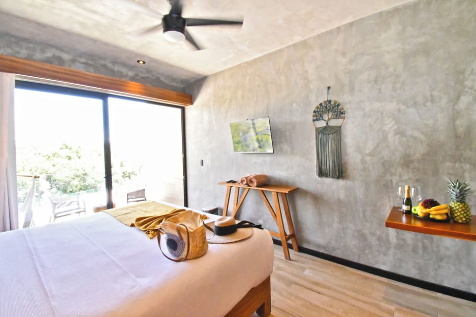 Standard Studio, Balcony | Free WiFi