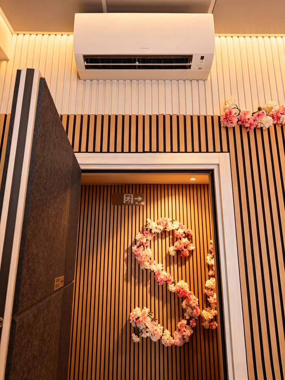 Basic Double or Twin Room, Shared Bathroom | Desk, blackout drapes, iron/ironing board (on request), WiFi (free)
