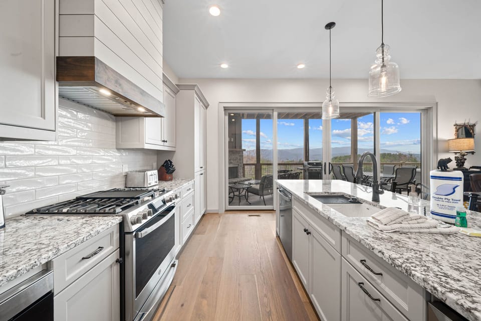 Spacious Gourmet Kitchen