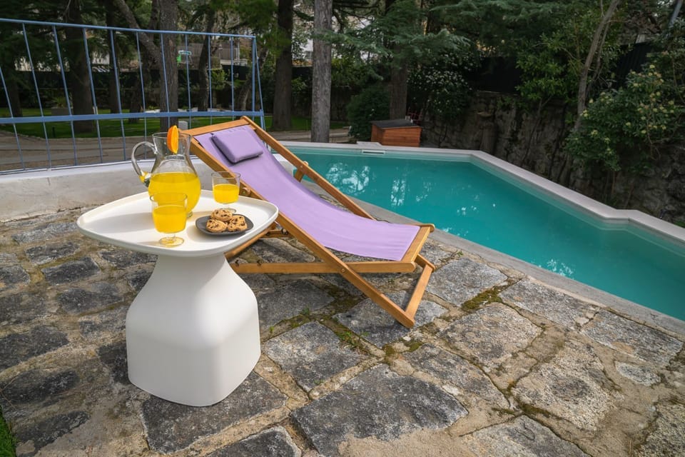 Hamaca y piscina 1902