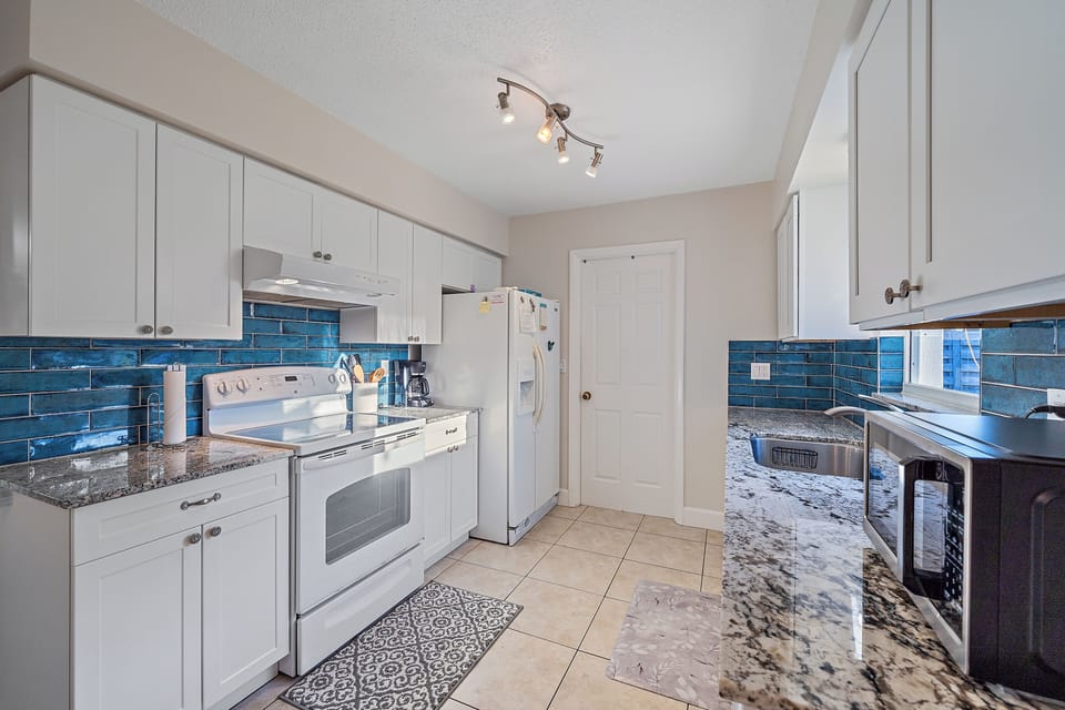 This spacious, fully equipped kitchen is a chef's dream!