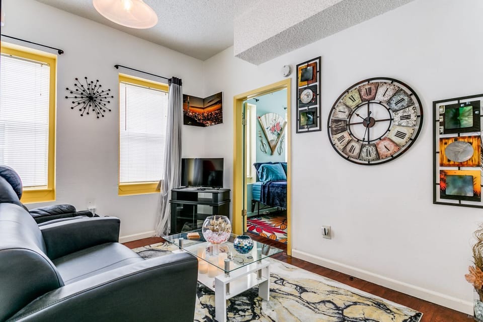 living room 