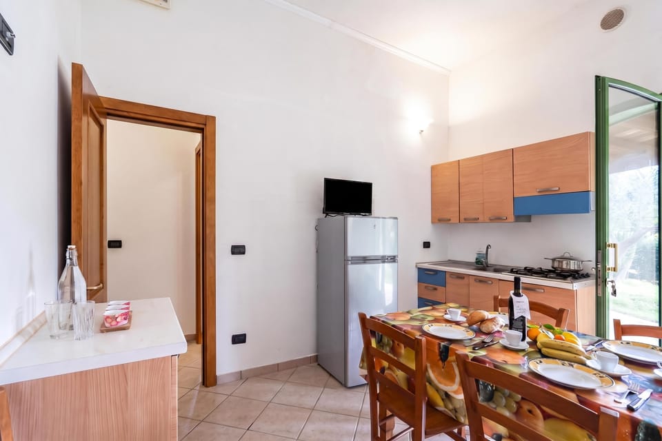 Kitchen and dining area