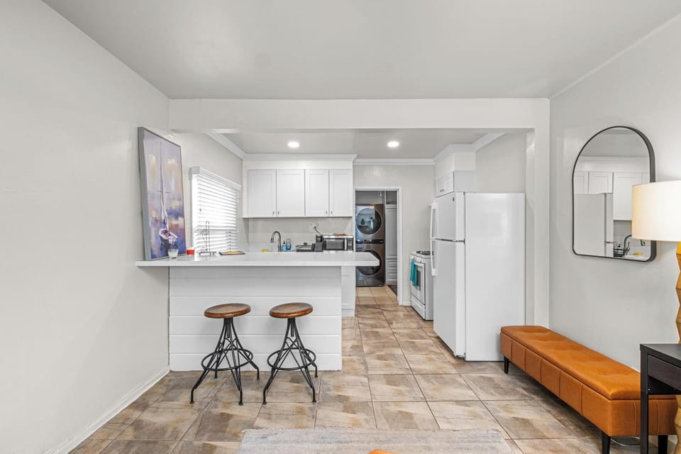 Open Layout Kitchen | Bar Seating